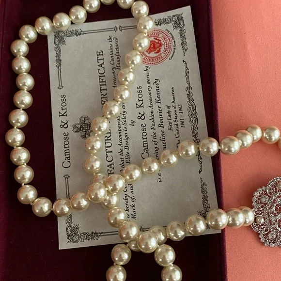 Camrose and Kross JBK Collection Faux Pearl Necklace +Box and COA - Picture 11 of 17